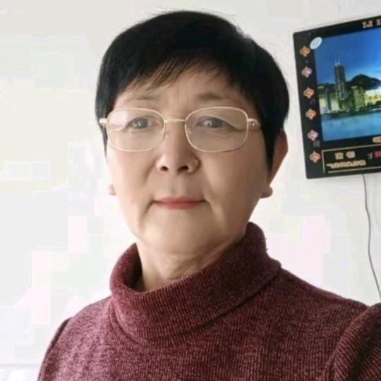 幸运姐早7：30开播