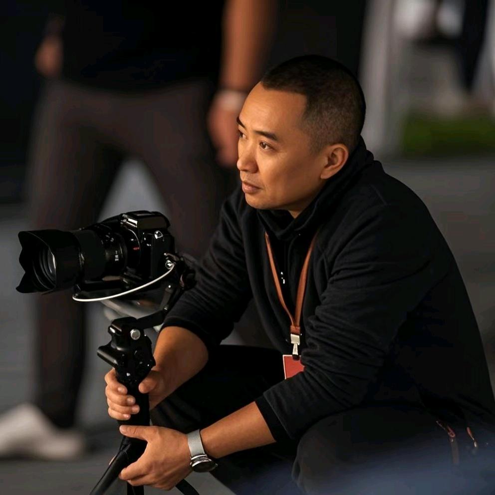 拍视频的大宇哥