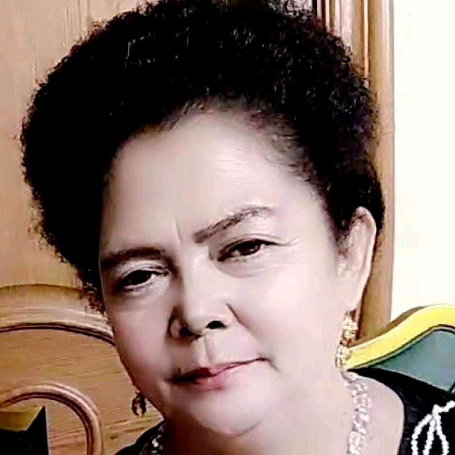 海日古丽服饰店