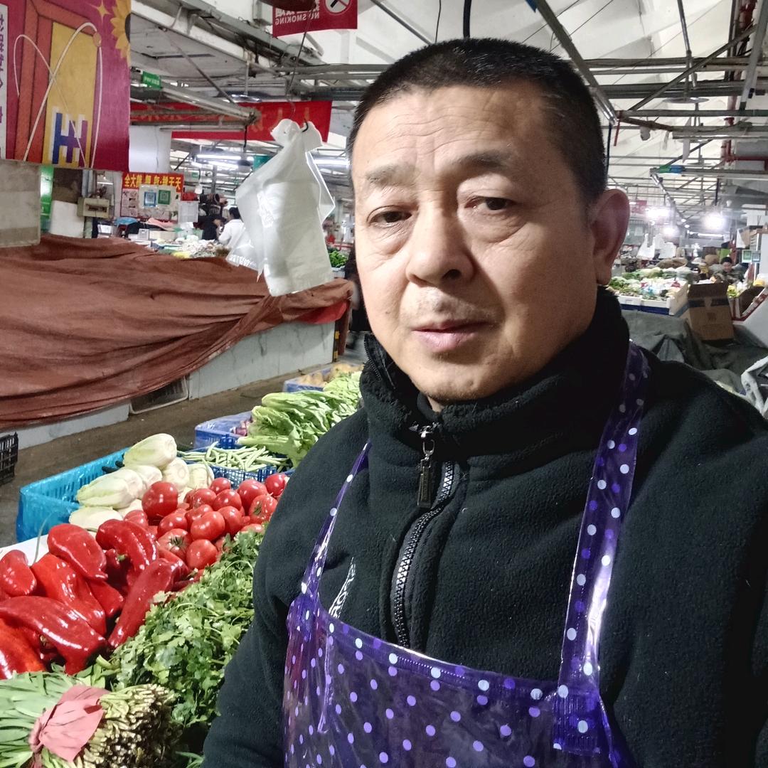 卖菜哥（晚8点20直播）开播号在下面主页