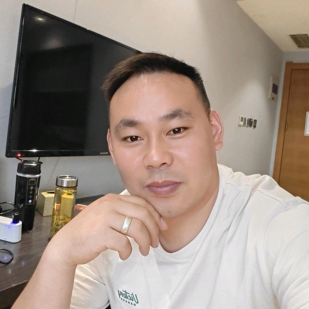 段连银，羊羊聚财。