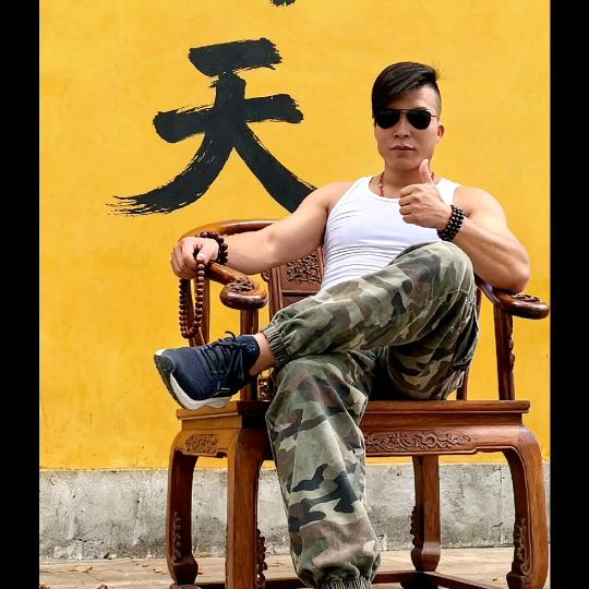 武汉办公室玻璃隔断小兰