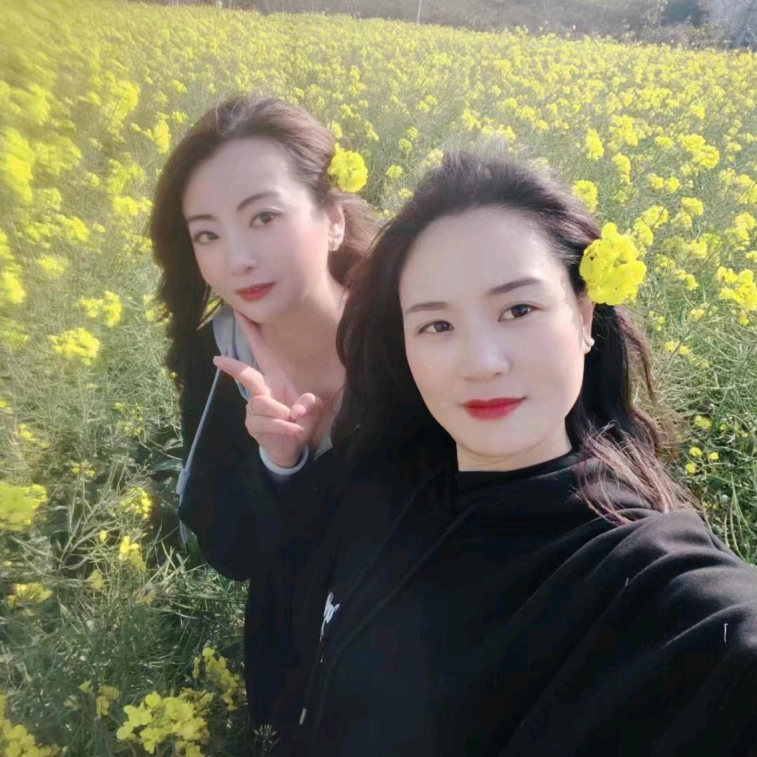 温李姐妹摊