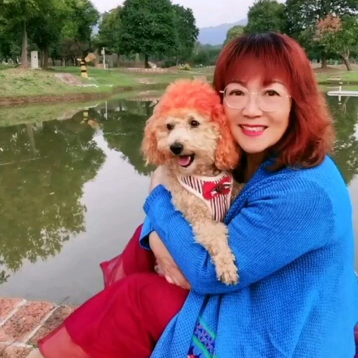 自信妮🌸