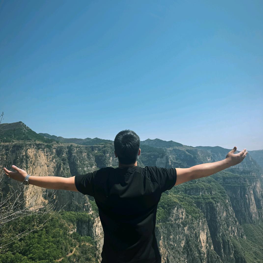 肆月（淄博ATA婚车豪车租赁）