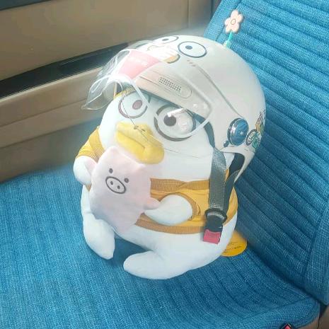 华婧日用美妆百货店