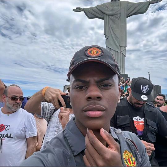 山水一程.（瑕疵车批发）