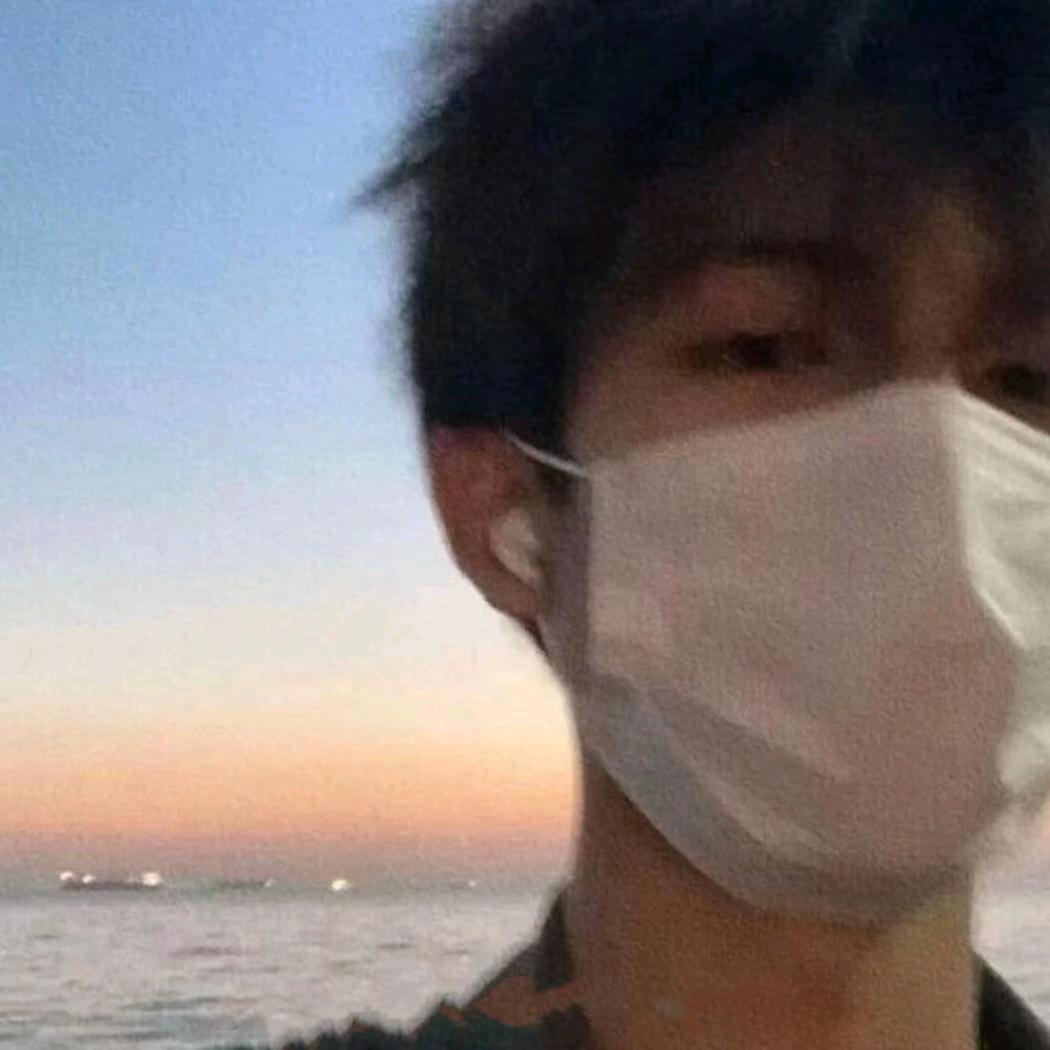 失约宇