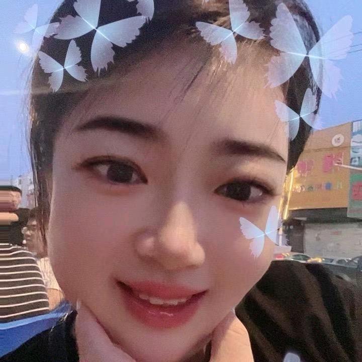 小娜娜女士的摩托车驾驶证