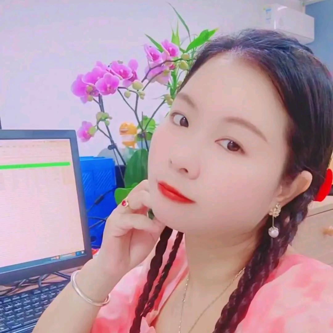 小蝶꧁ღ💞兰💗꧂