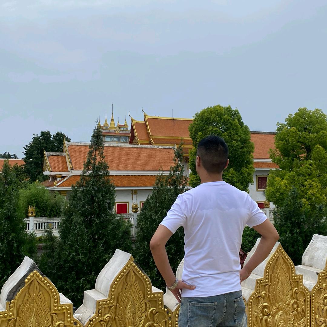石来运转。