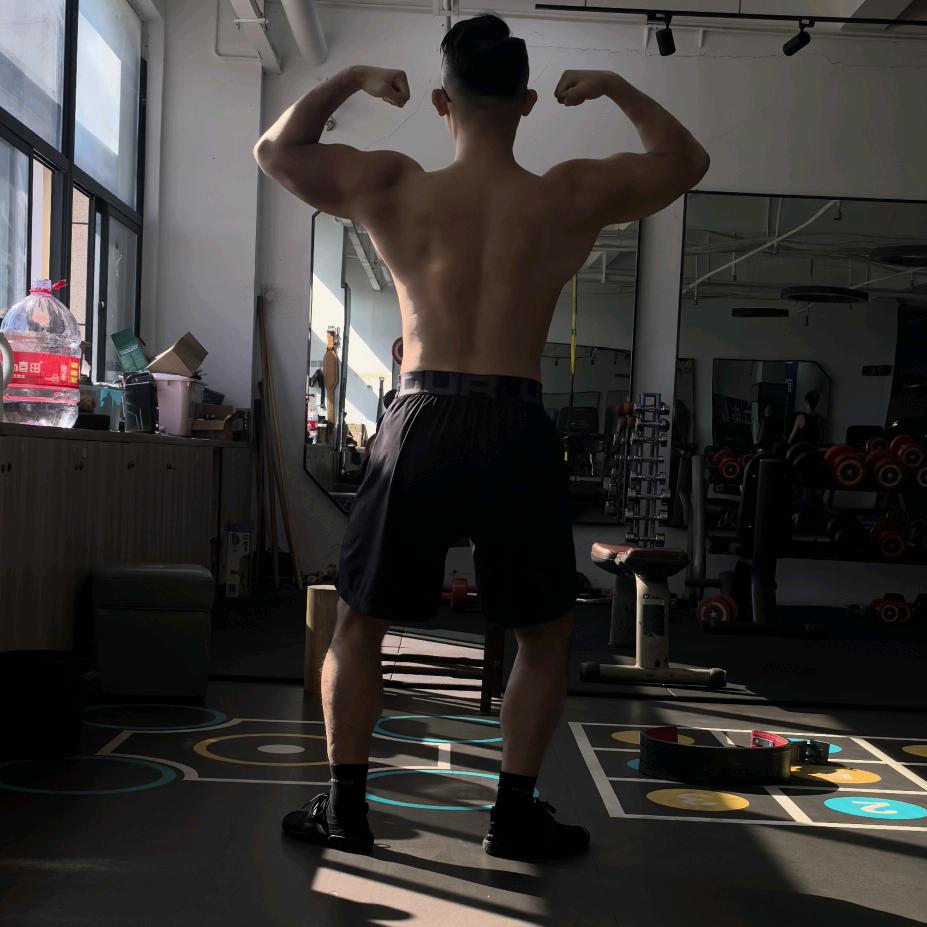 体育馆老皮peter