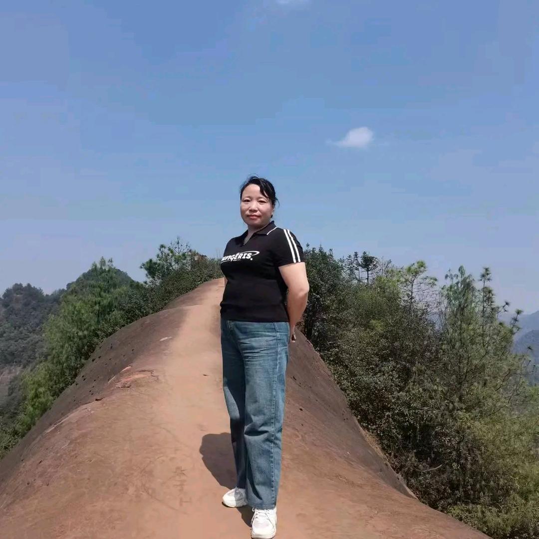 刘家四姐姐~~东溪横店子古镇鸡杂