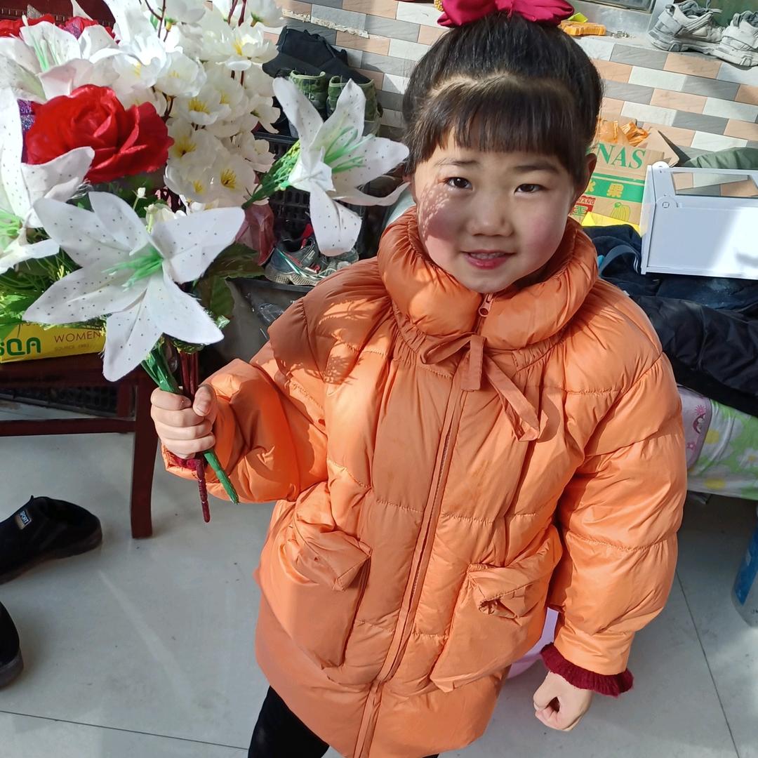 一家人开开心心的好快乐呀