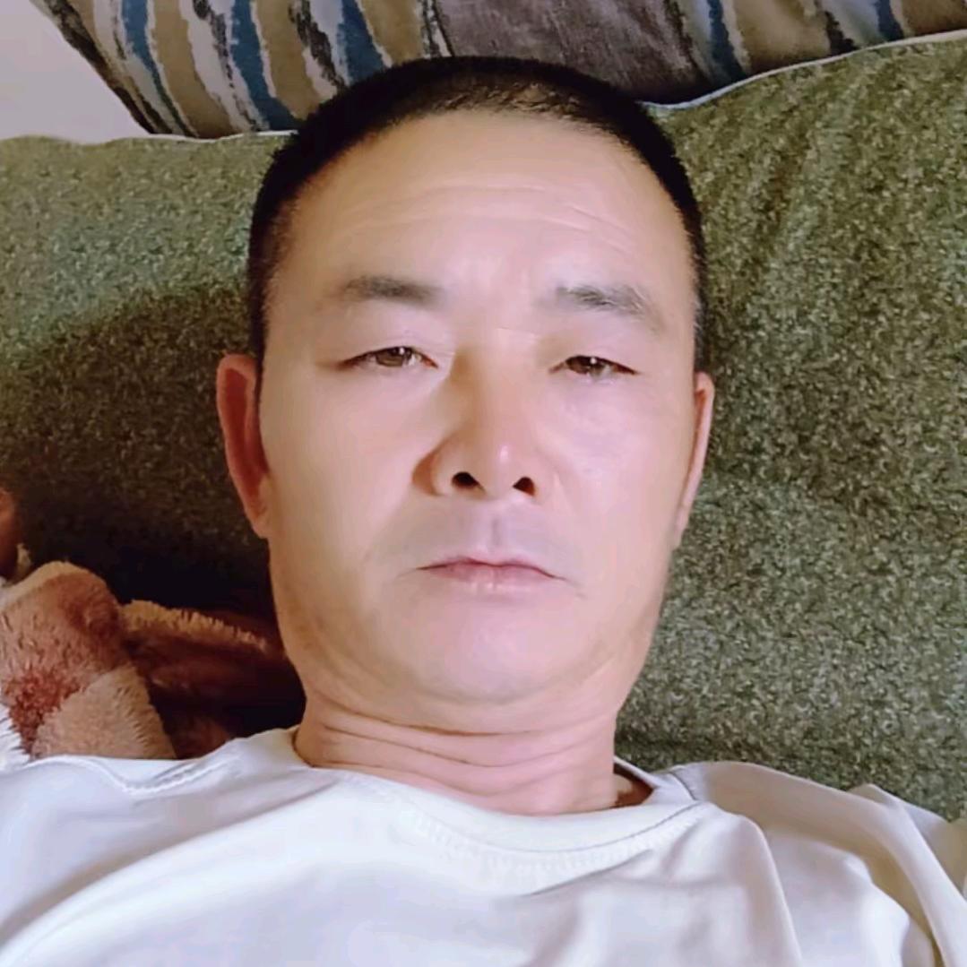 热爱各种民间乐器