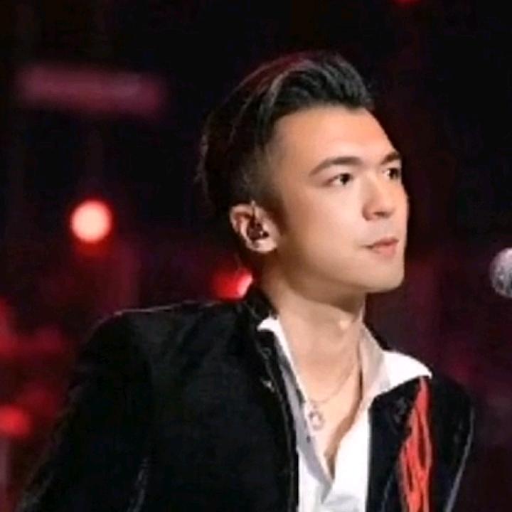 小刚（户县烤壹手）