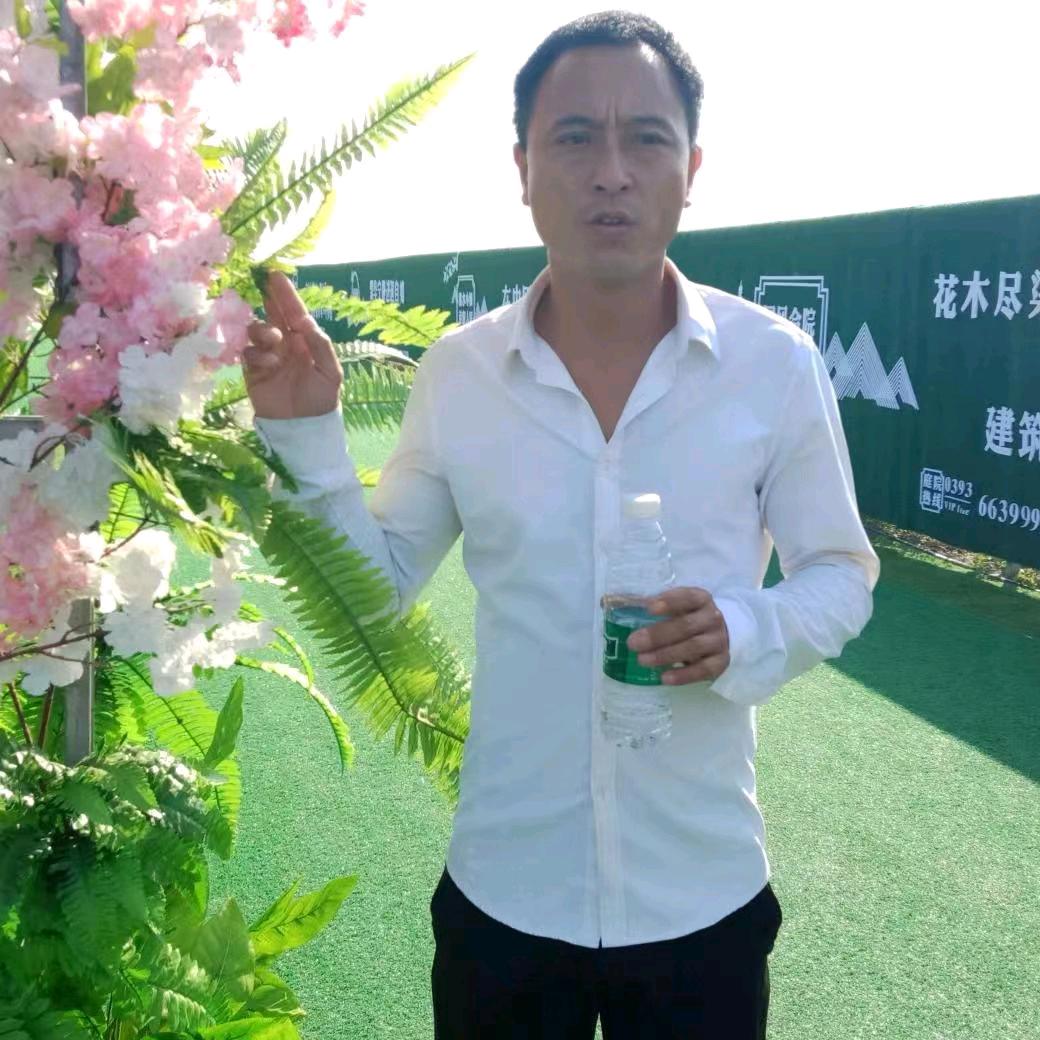 新时代起英美发师