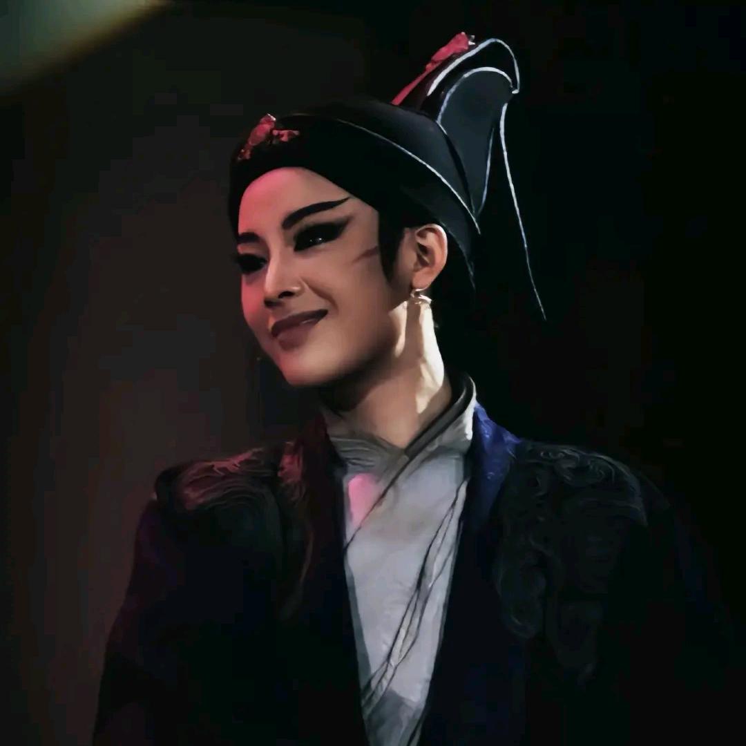 荟兮蔚兮南山朝隮