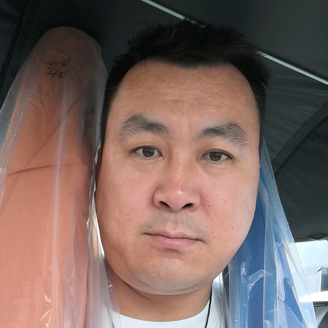 卖布的男人