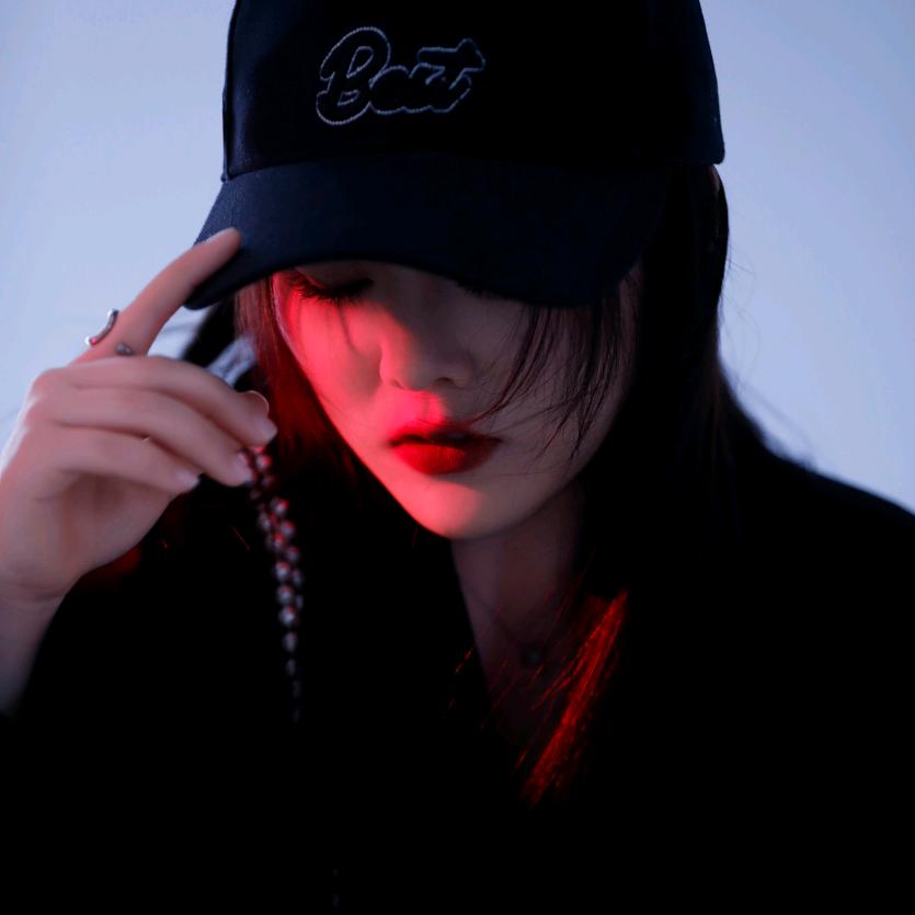 珙县巡场化妆师芳芳