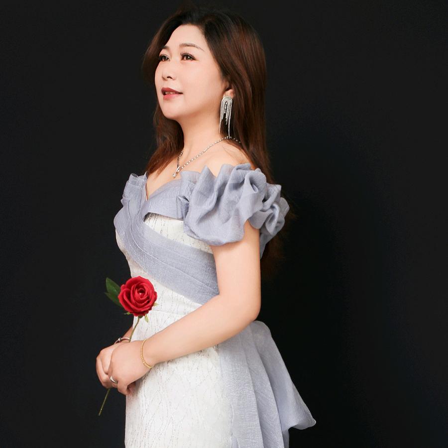 余芳英