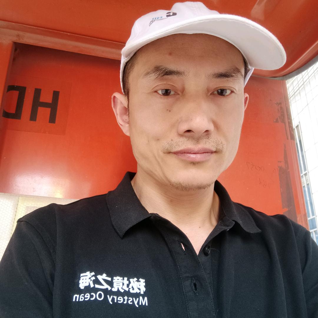 爱健身的快递老哥周秀丰