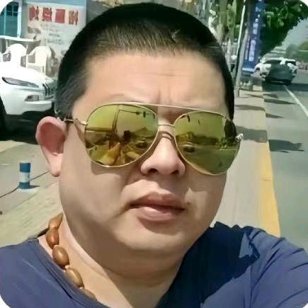 岩老不抖音