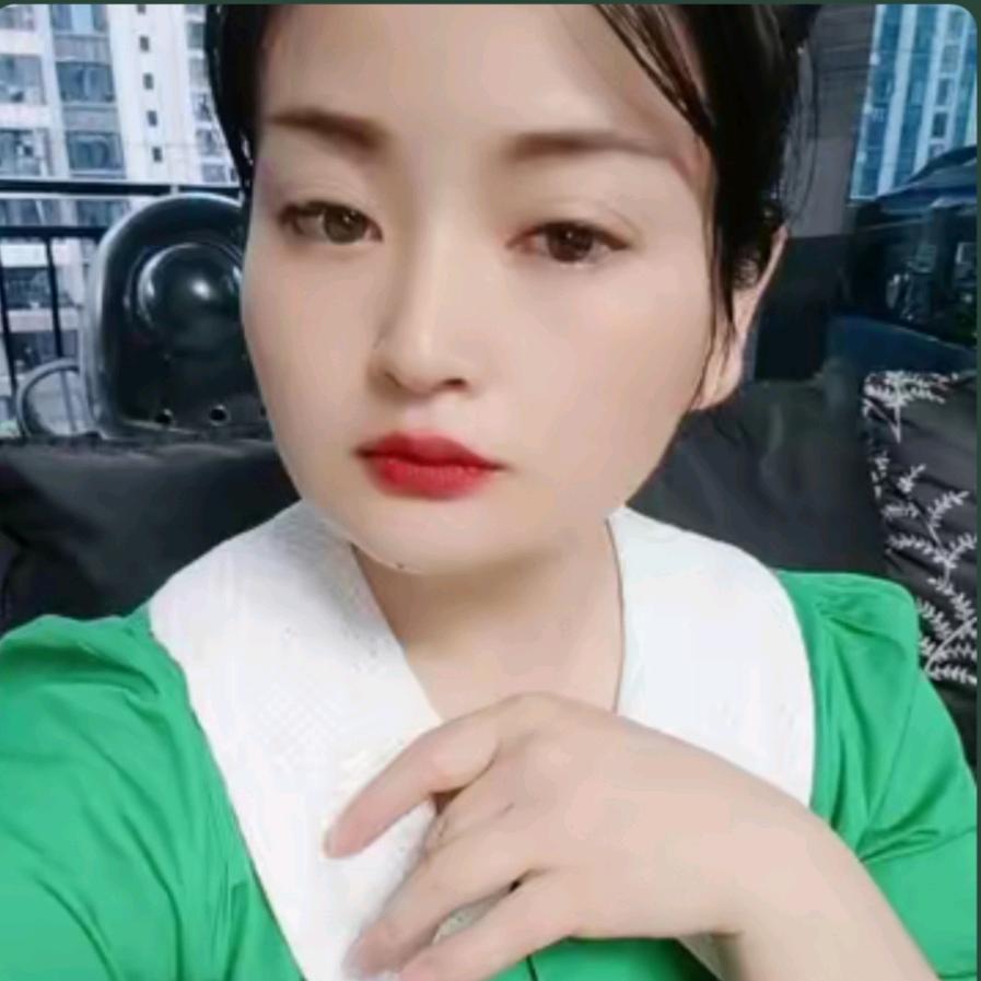 遵义大连路凊依布影女装