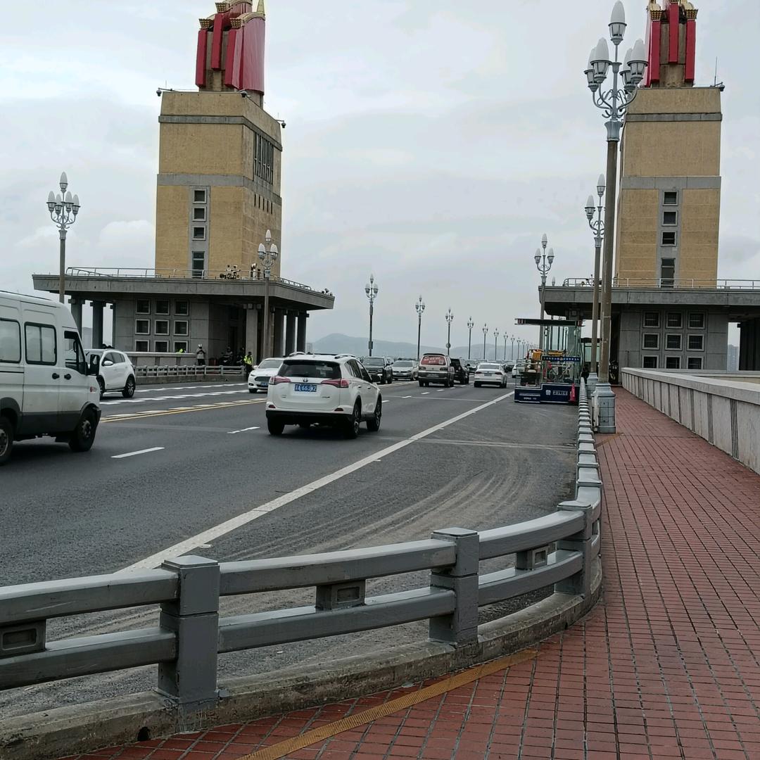 @平凡之路ᵎ(•̀㉨•́)و ̑̑ 加油