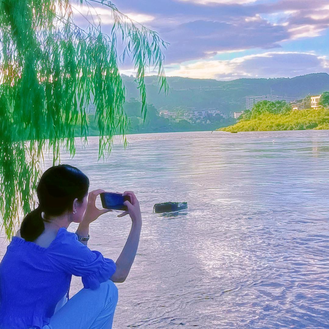 福尔摩斯·星🐾