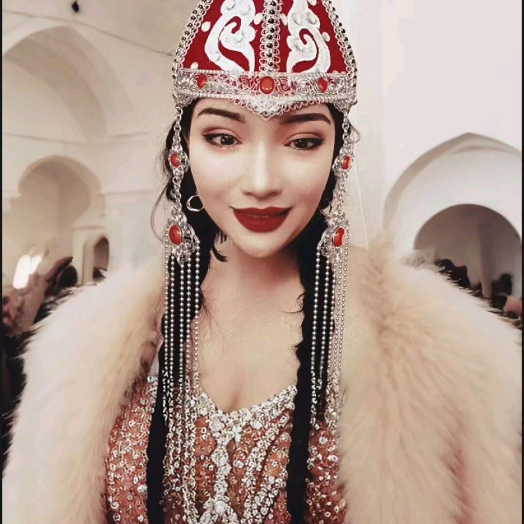艺娜jan