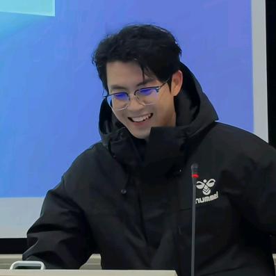 最帅的亦老师❤️