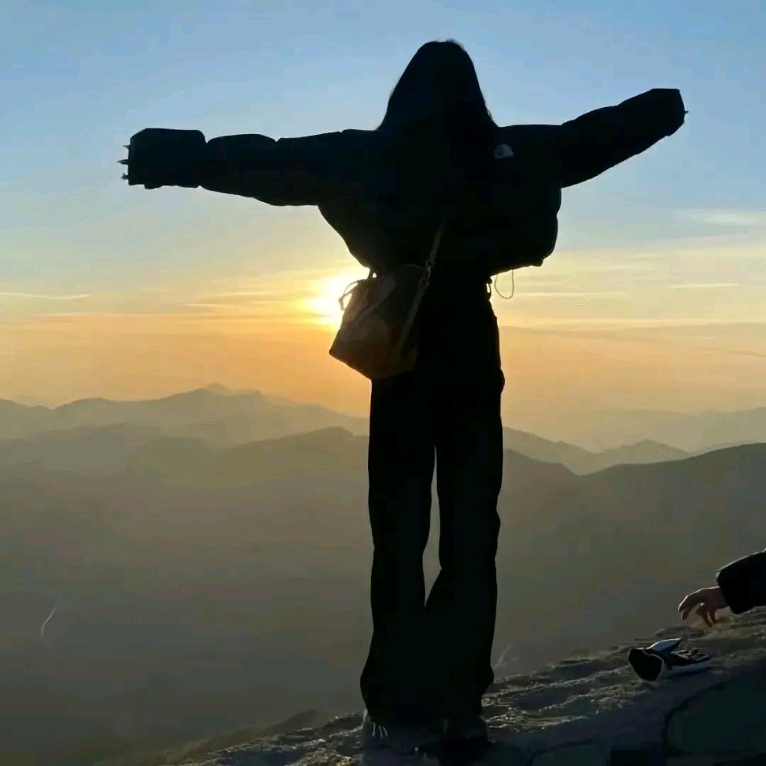 家儀（不减到100斤不吃大餐版）