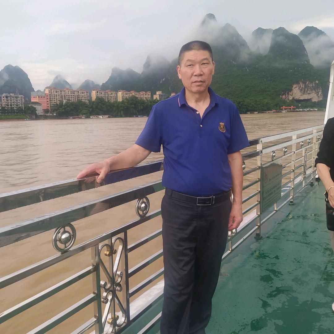 故渊哥