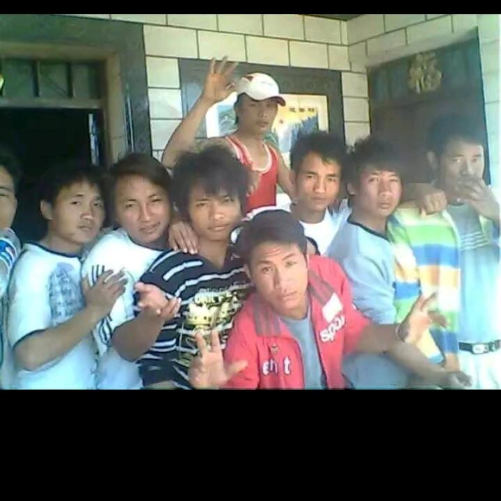 岩嘎烧烤店235509943招收学员……