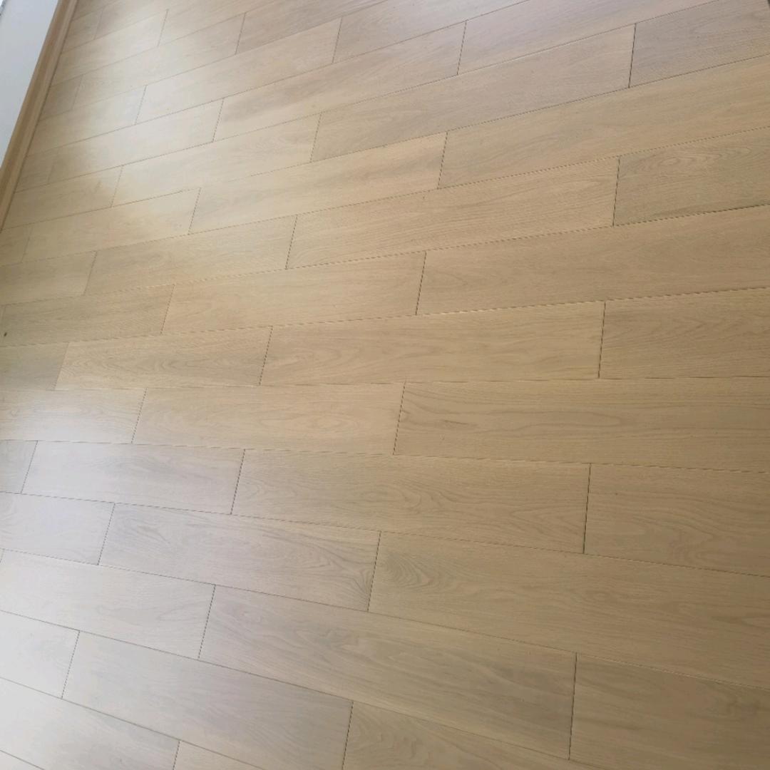 爱看越剧的小周