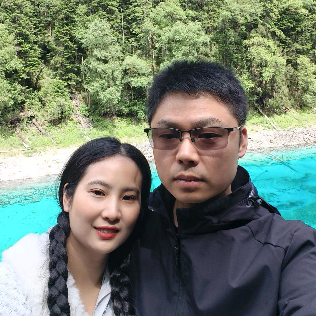 *走下神坛的80后*