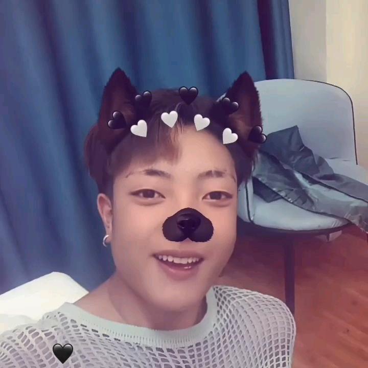 萨，曲英