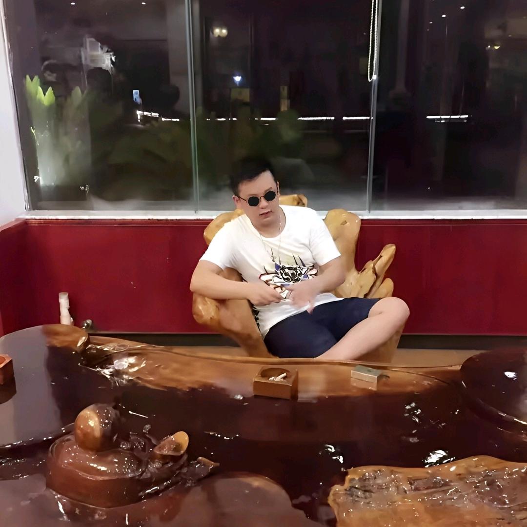 鲜嫩爽口大肥蛆🦍