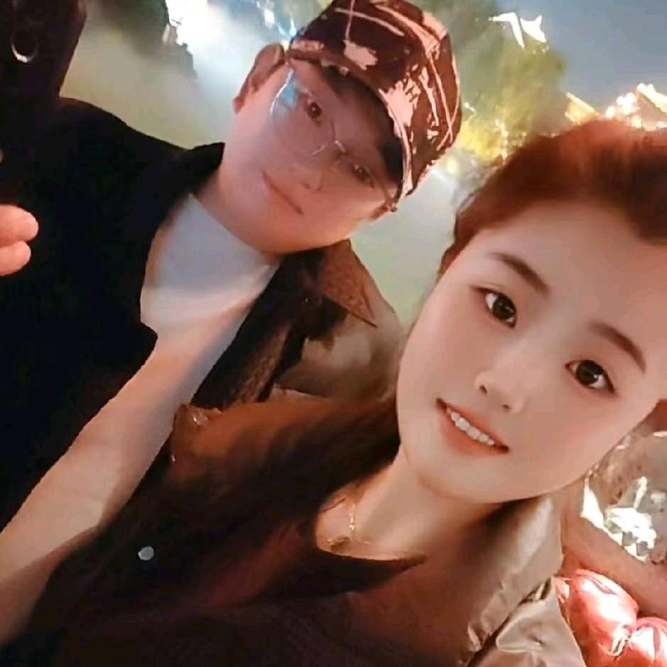 ღ᭄萌萌🍒哒💞࿐