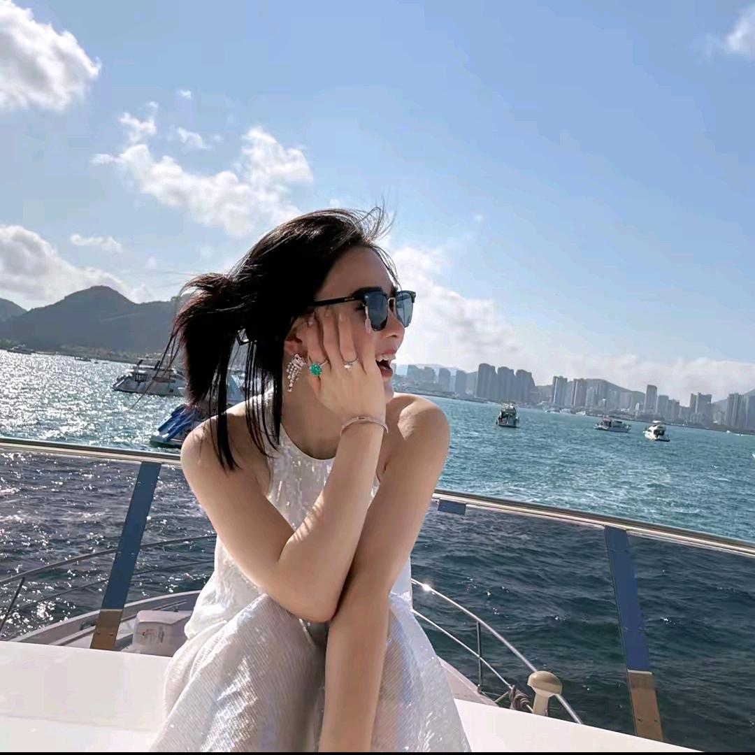 袁艺灵～穿搭分享