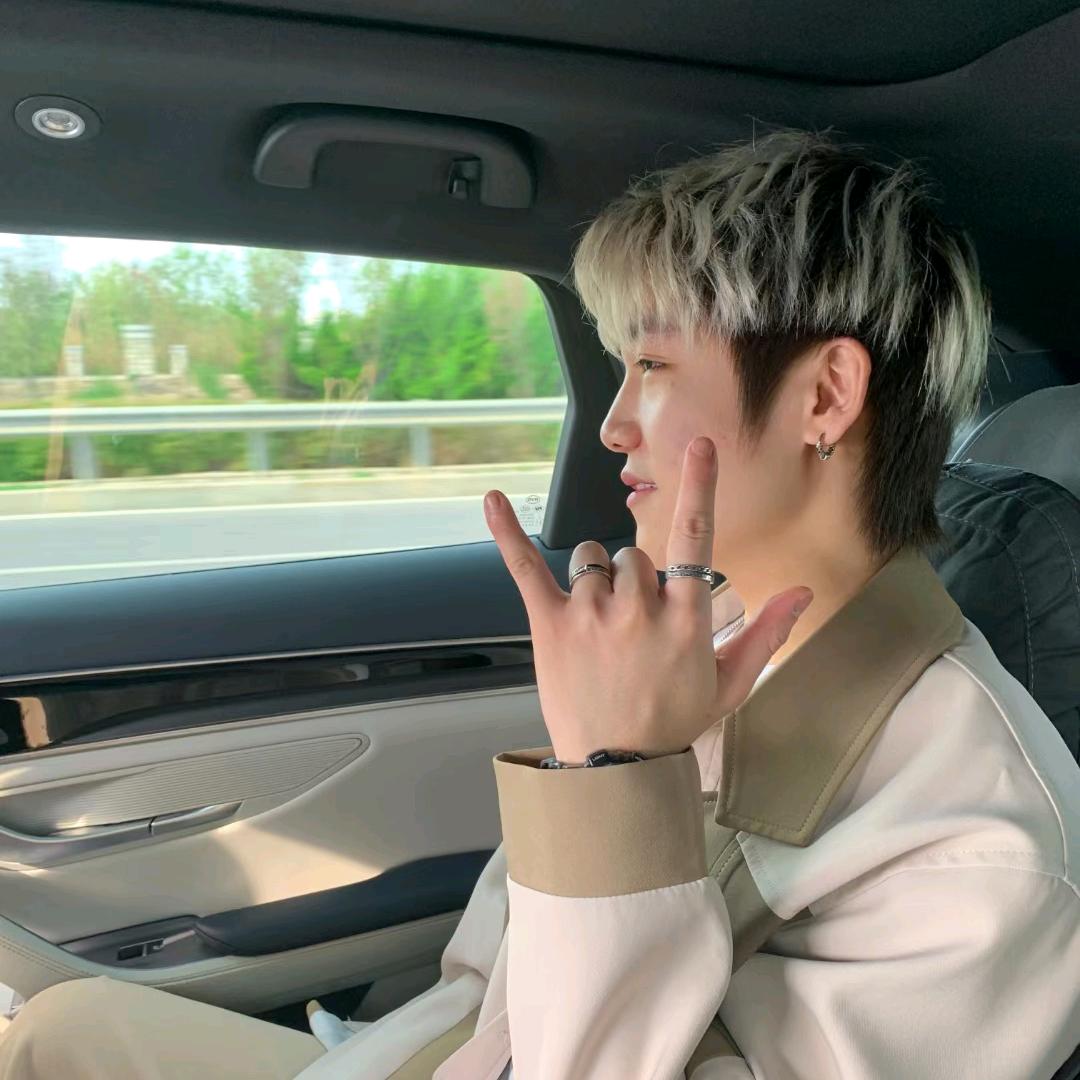 爱健身的美发师