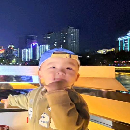 张氏家族