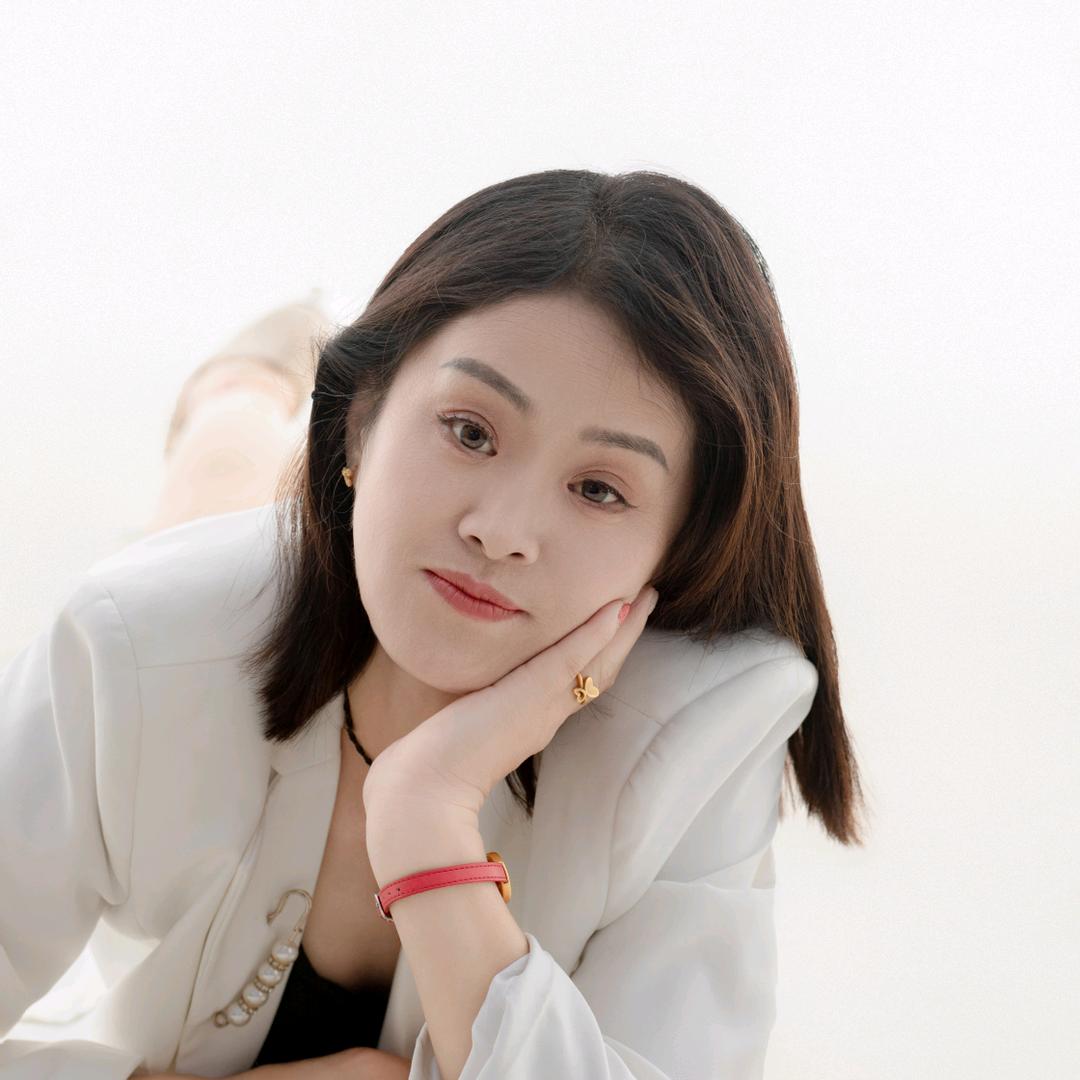 小燕子。