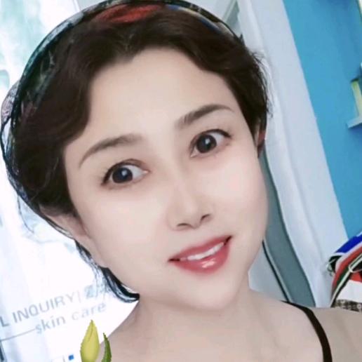 彩雯倾听