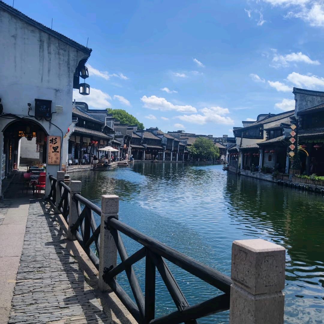 王百万