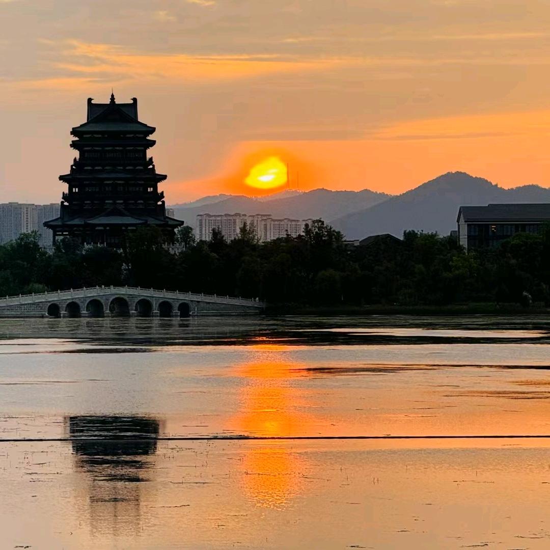 成都吃喝玩乐团