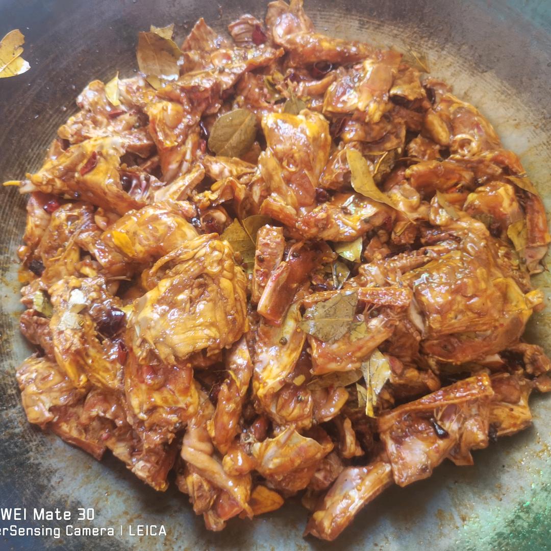 憨憨☞生炒鸡架