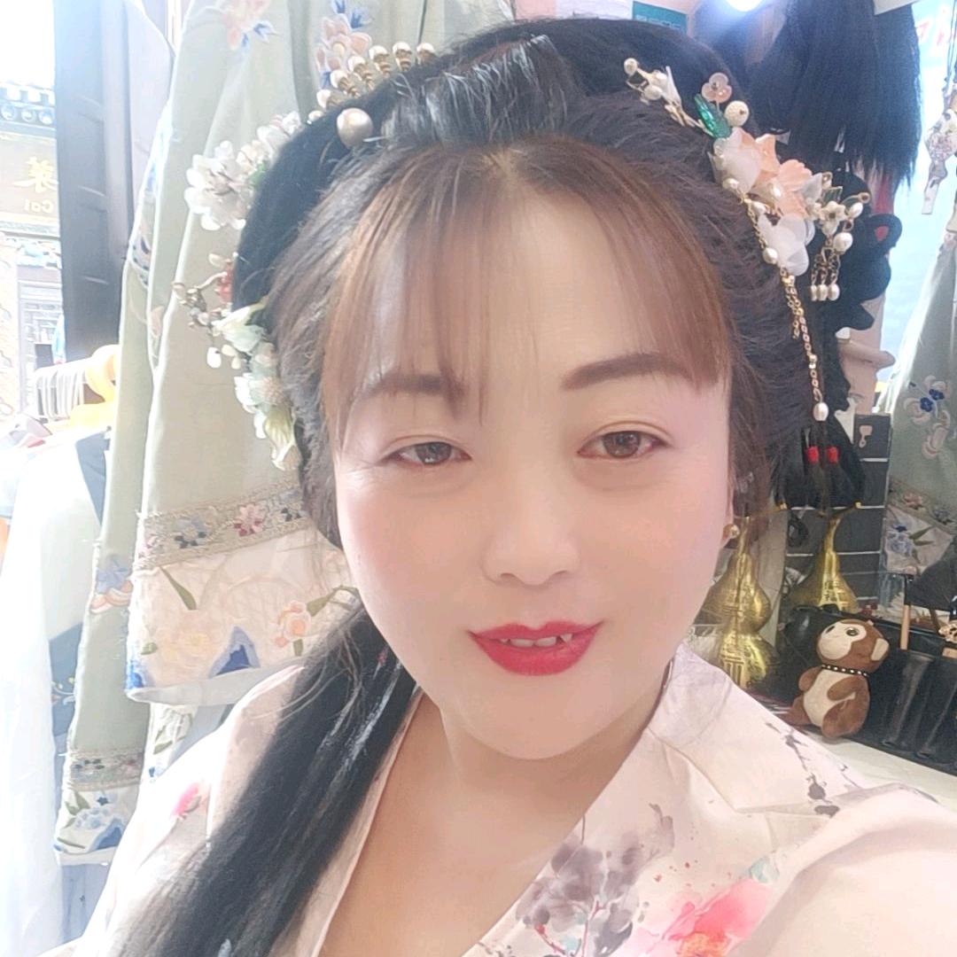 雪丽装果团队