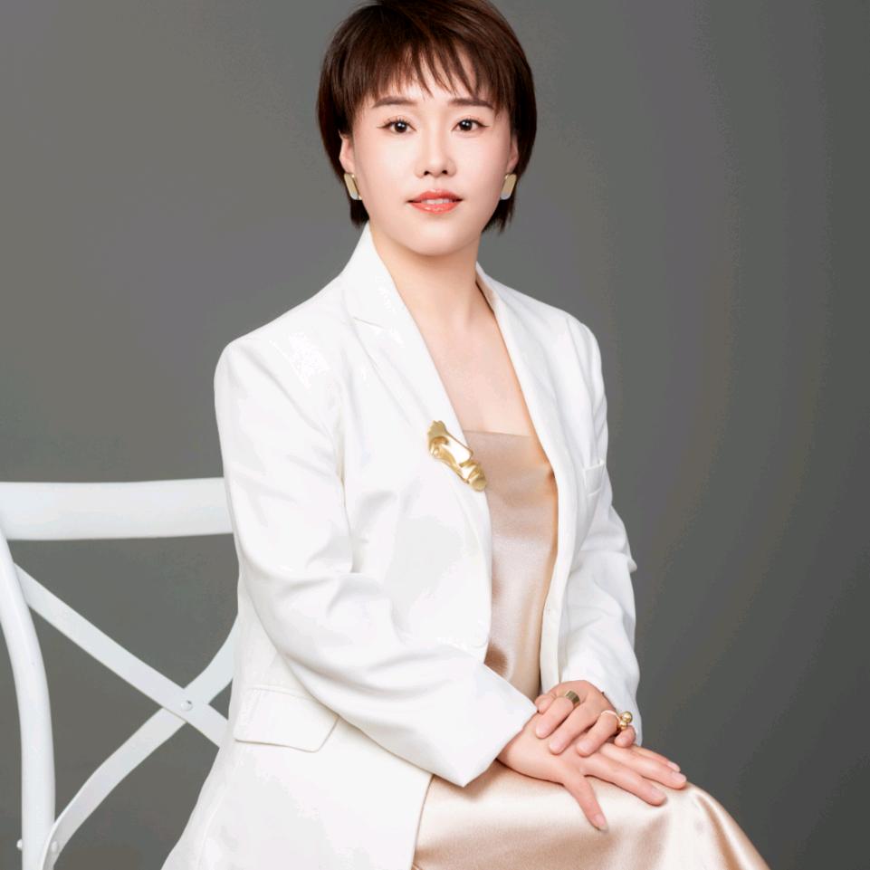 永远跟党走的培培